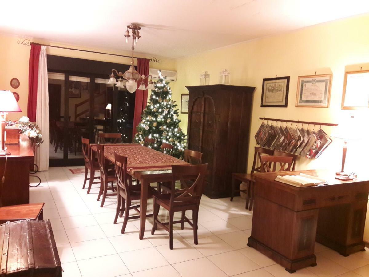 Porto Ulisse Panzió Catania Kültér fotó