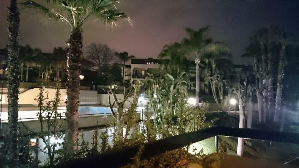 Porto Ulisse Panzió Catania Kültér fotó